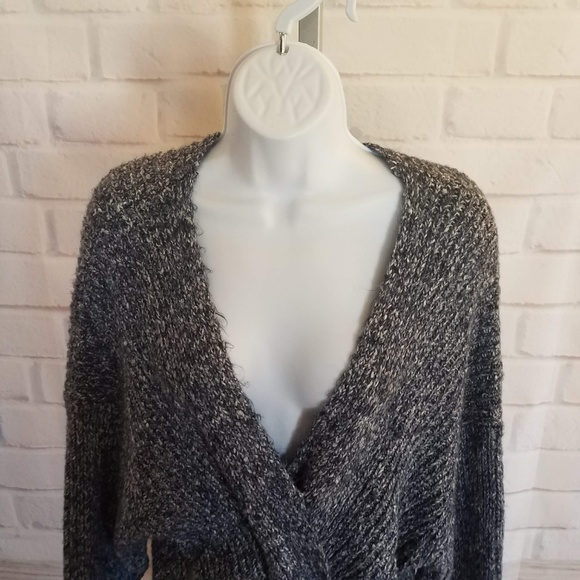 Wildfox Drew Reversible Sweater NWT - Picture 7 of 8